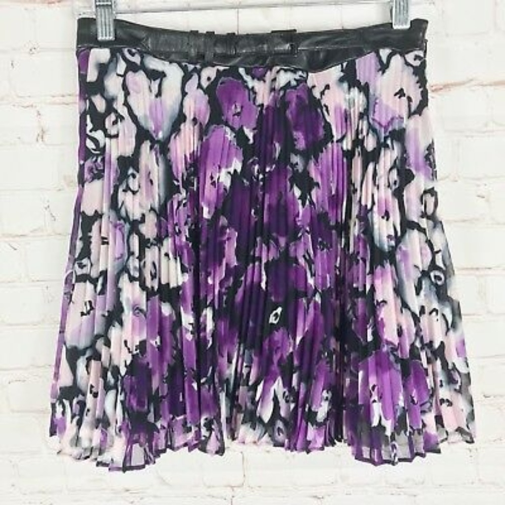 BCBG Pleated Floral Skirt Leather Waist Sz 0 NWOT